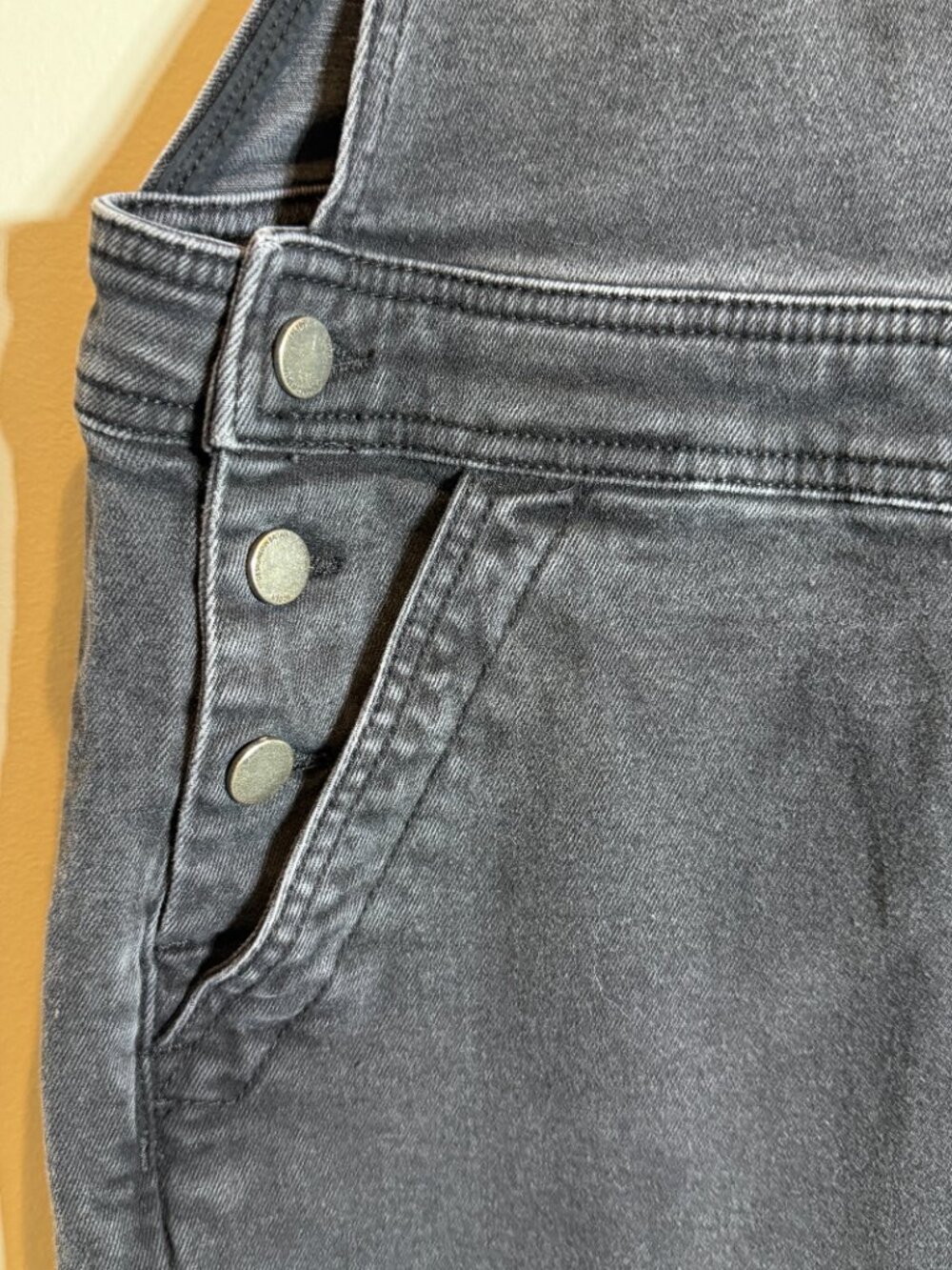 Boden Girlfriend Dungarees Overalls Women's 12 Washed Black Denim Boho Festival - Picture 8 of 16